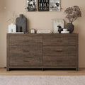 Commode aspect bois à six tiroirs et poignées noires pour rangement de salon