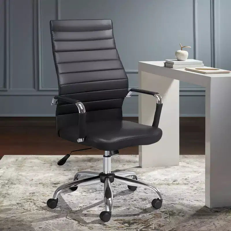 Chaise de bureau réglable en similicuir noir