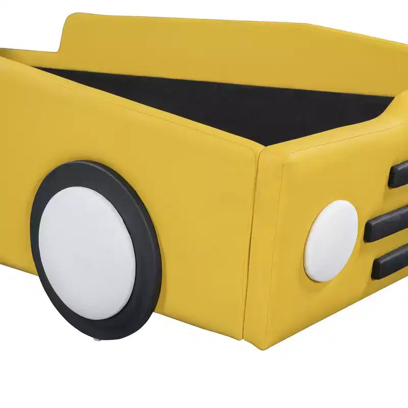 Lit plateforme moderne pour jumeaux en forme de voiture de course avec roues