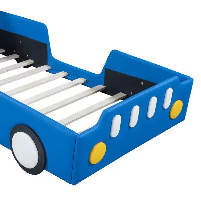 Lit plateforme moderne pour jumeaux en forme de voiture de course avec roues