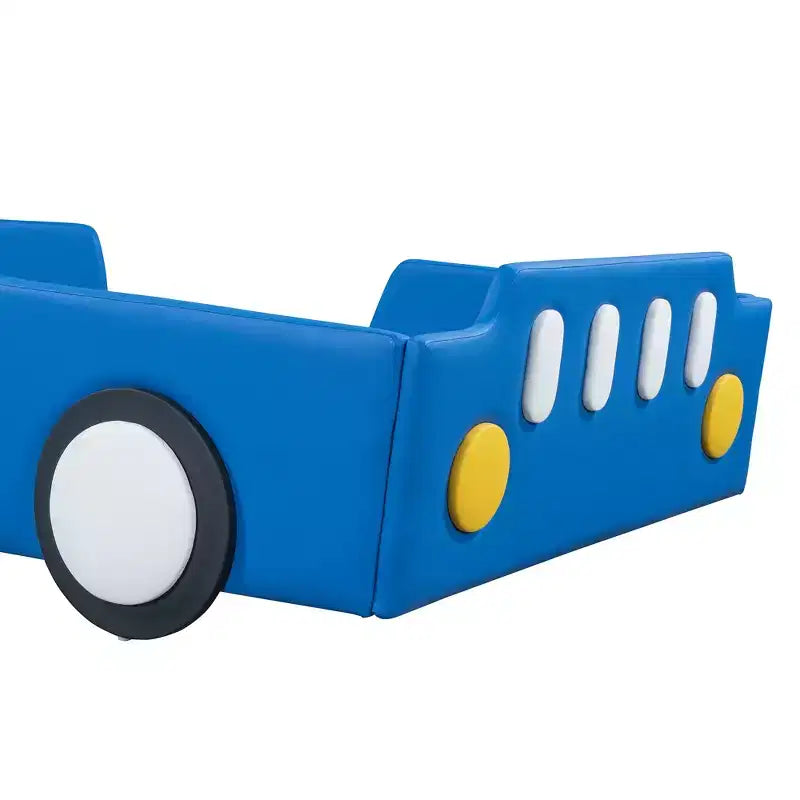 Lit plateforme moderne pour jumeaux en forme de voiture de course avec roues