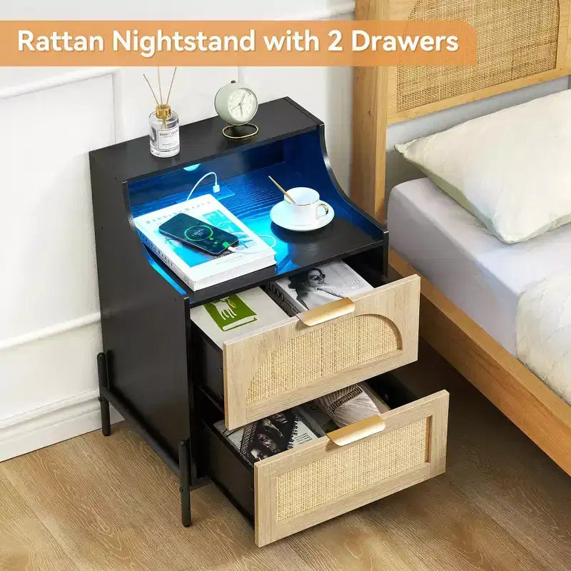 Table de chevet en bois, table de chevet en rotin avec station de charge, ports USB et prises de courant, table de chevet moderne avec tiroir en rotin