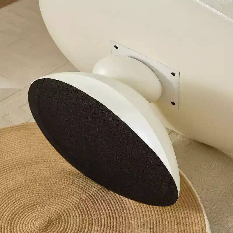47 Table basse ovale en fibre de verre Lucky Stone avec base sculpturale blanc laiteux